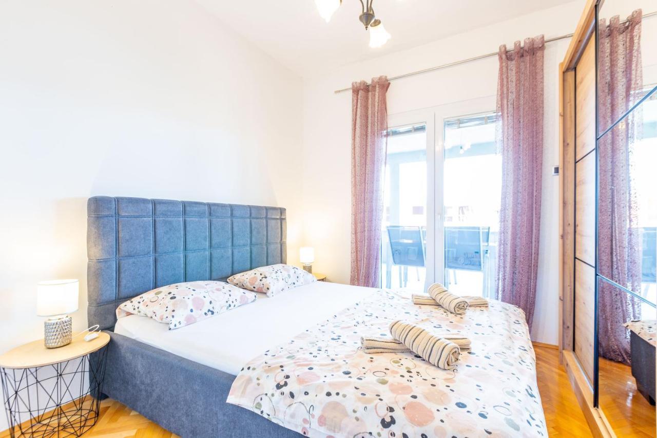 Rs Two Bedroom Apartment Sukošan Eksteriør billede