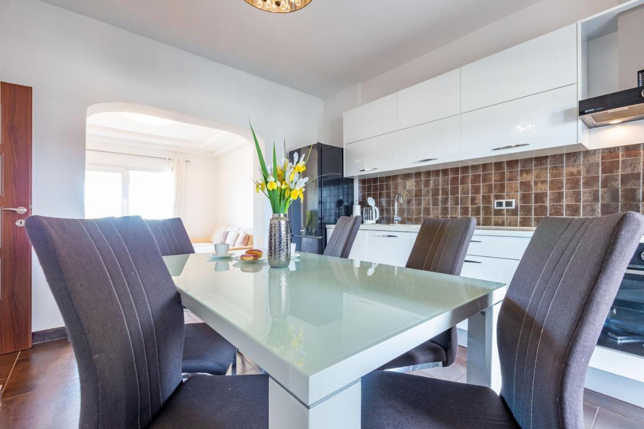Rs Two Bedroom Apartment Sukošan Eksteriør billede