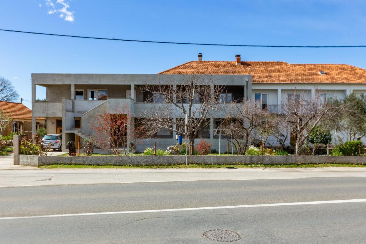 Rs Two Bedroom Apartment Sukošan Eksteriør billede